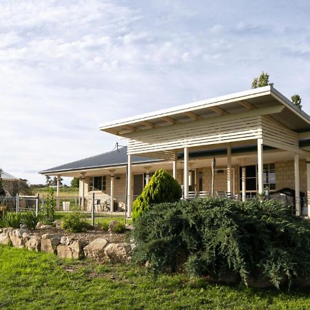 Ridgemill Estate Aparthotel Stanthorpe Exterior foto